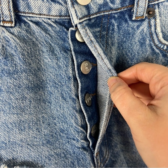 Reformation Dixie High Rise Shorts in Colorado Destroyed Size 24 - Picture 4 of 10